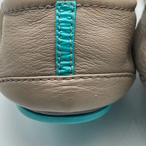 Taupe Tieks size 7 Classic Leather Ballet Flats - Picture 3 of 13